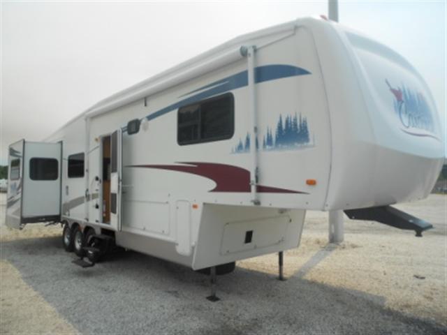 Used 2005 Forest River Cardinal 36LE Fifth Wheel For Sale